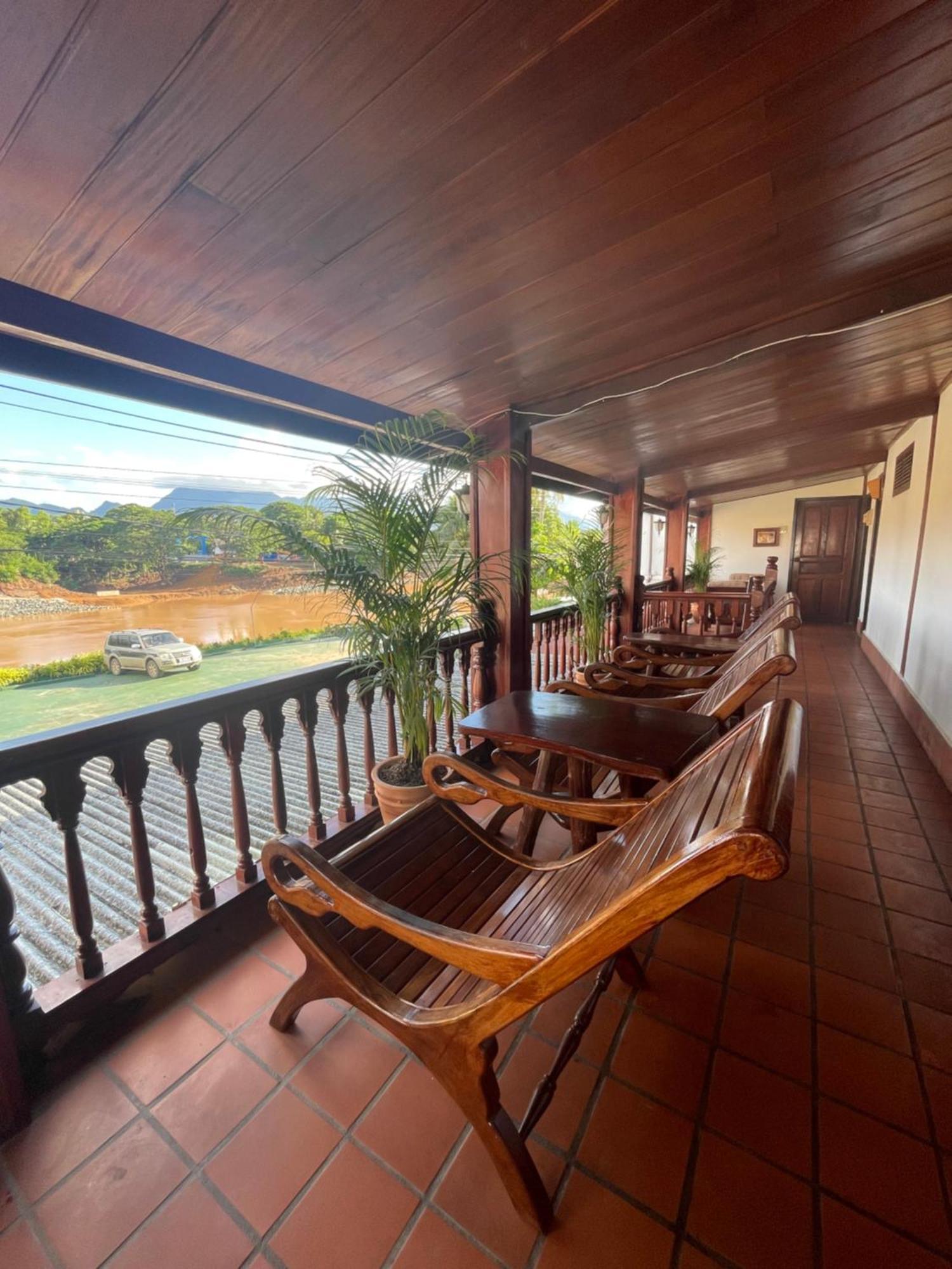 Luang Prabang - Villa Ouis Namkhan Riverside 2 외부 사진