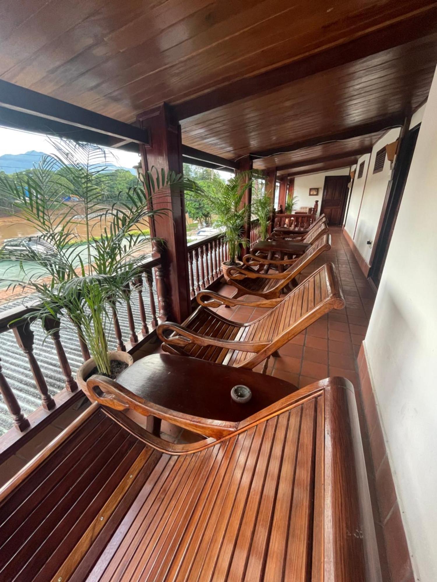 Luang Prabang - Villa Ouis Namkhan Riverside 2 외부 사진